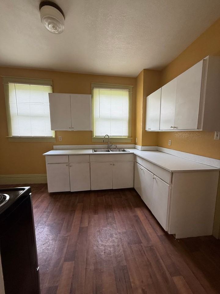 1624 Sw Polk St - Photo 5 of 14