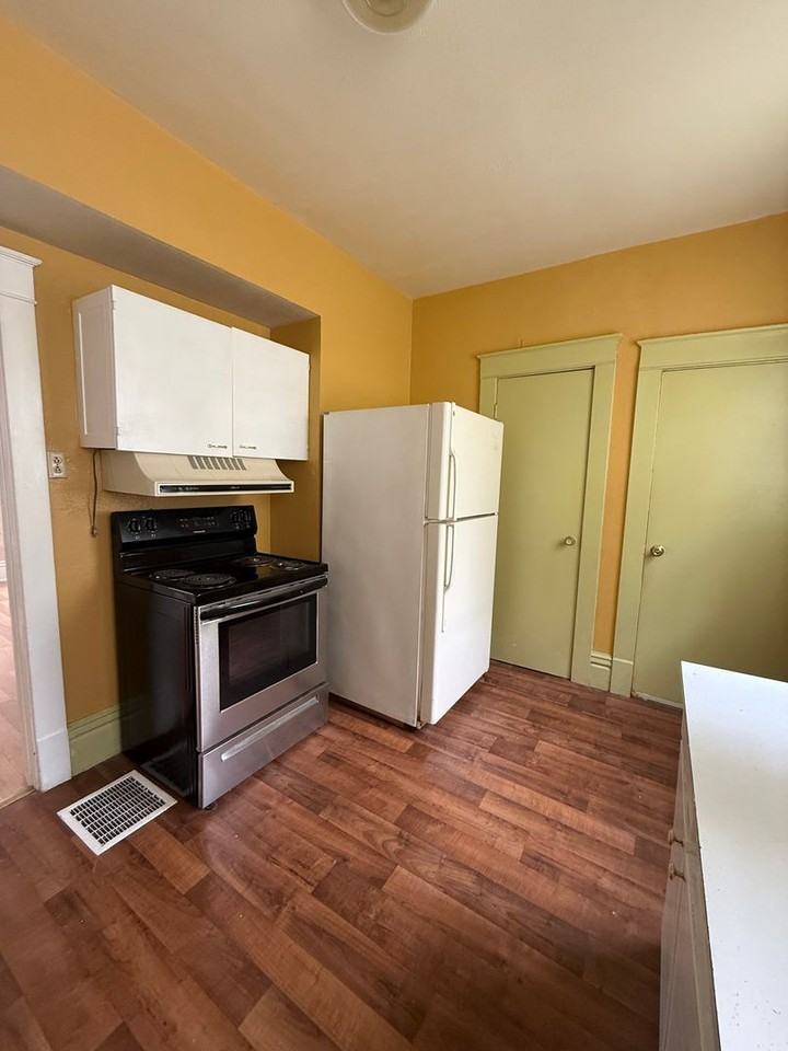 1624 Sw Polk St - Photo 6 of 14