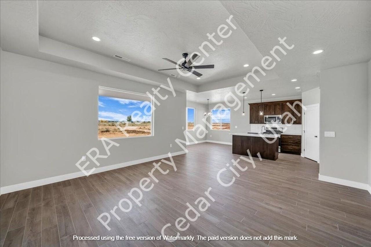 4997 N 75 E - Photo 4 of 18