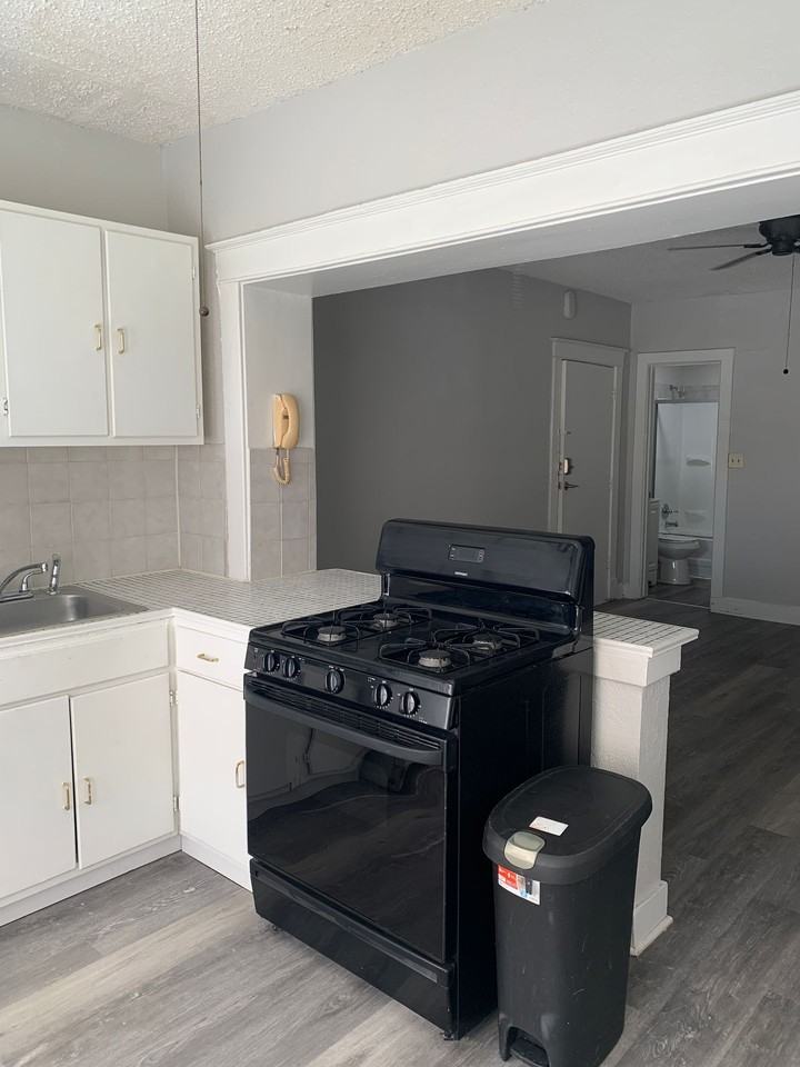 Highland Apartments/AC Equity, LLC - Photo 7 of 16