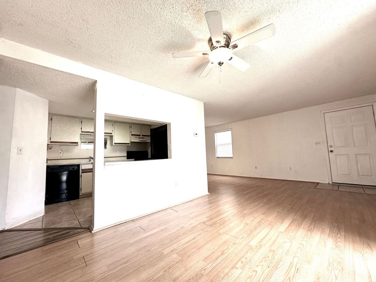 135 Hunter Lake Dr #F - Photo 3 of 15