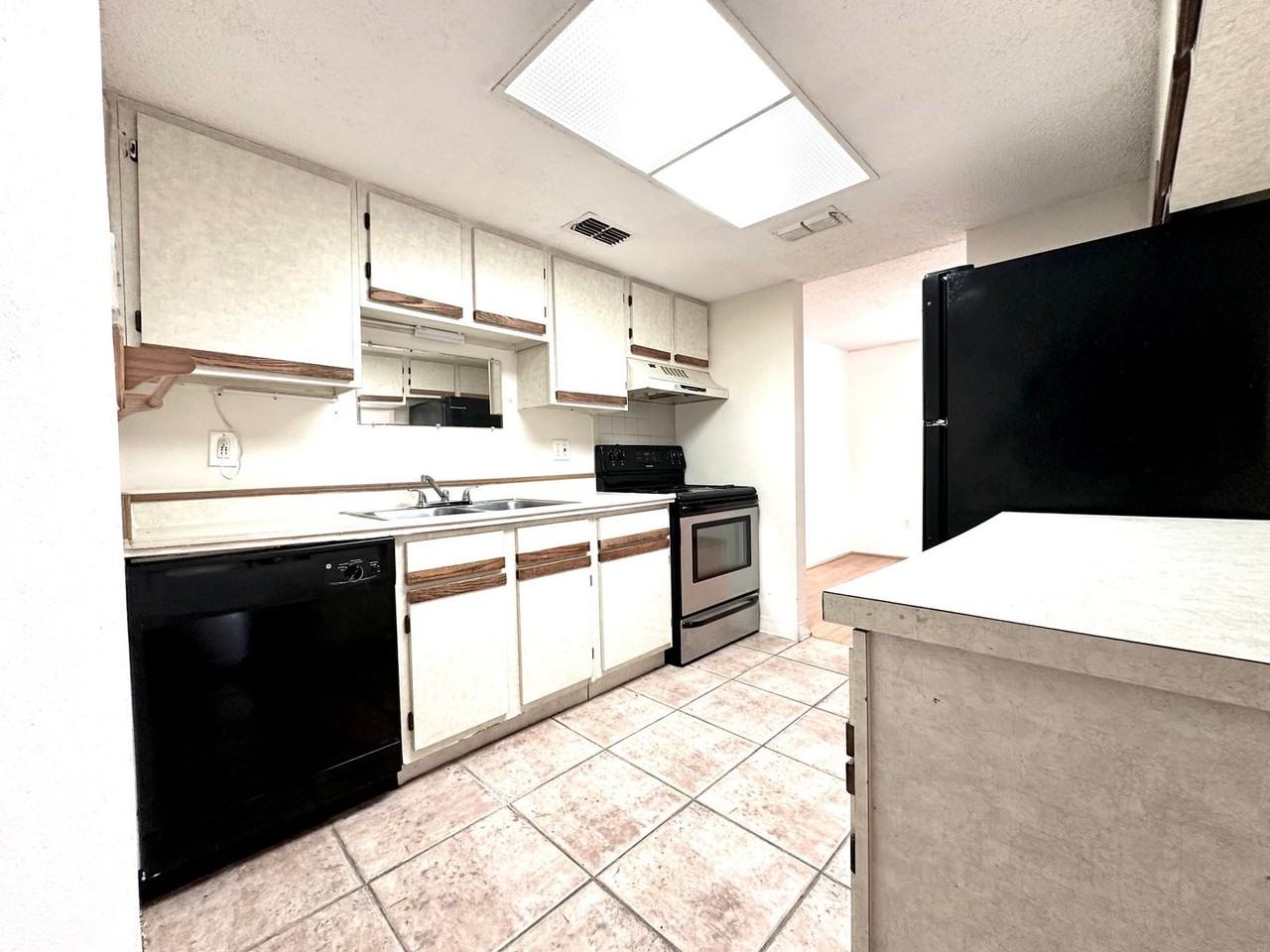 135 Hunter Lake Dr #F - Photo 7 of 15