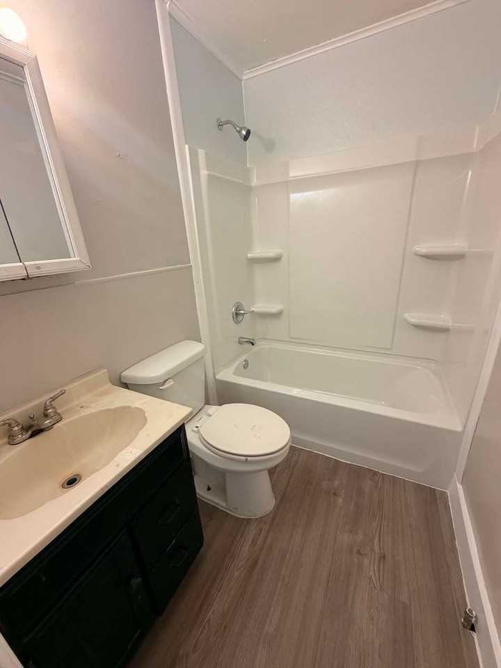 1107 Ash St - Photo 6 of 13