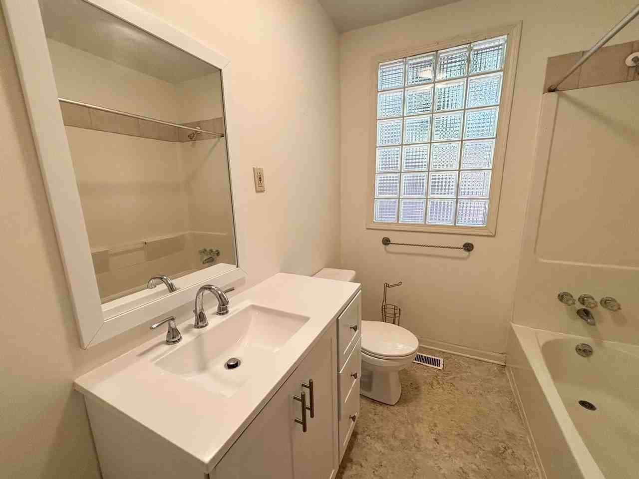 2944 Hope Ave - Photo 5 of 14