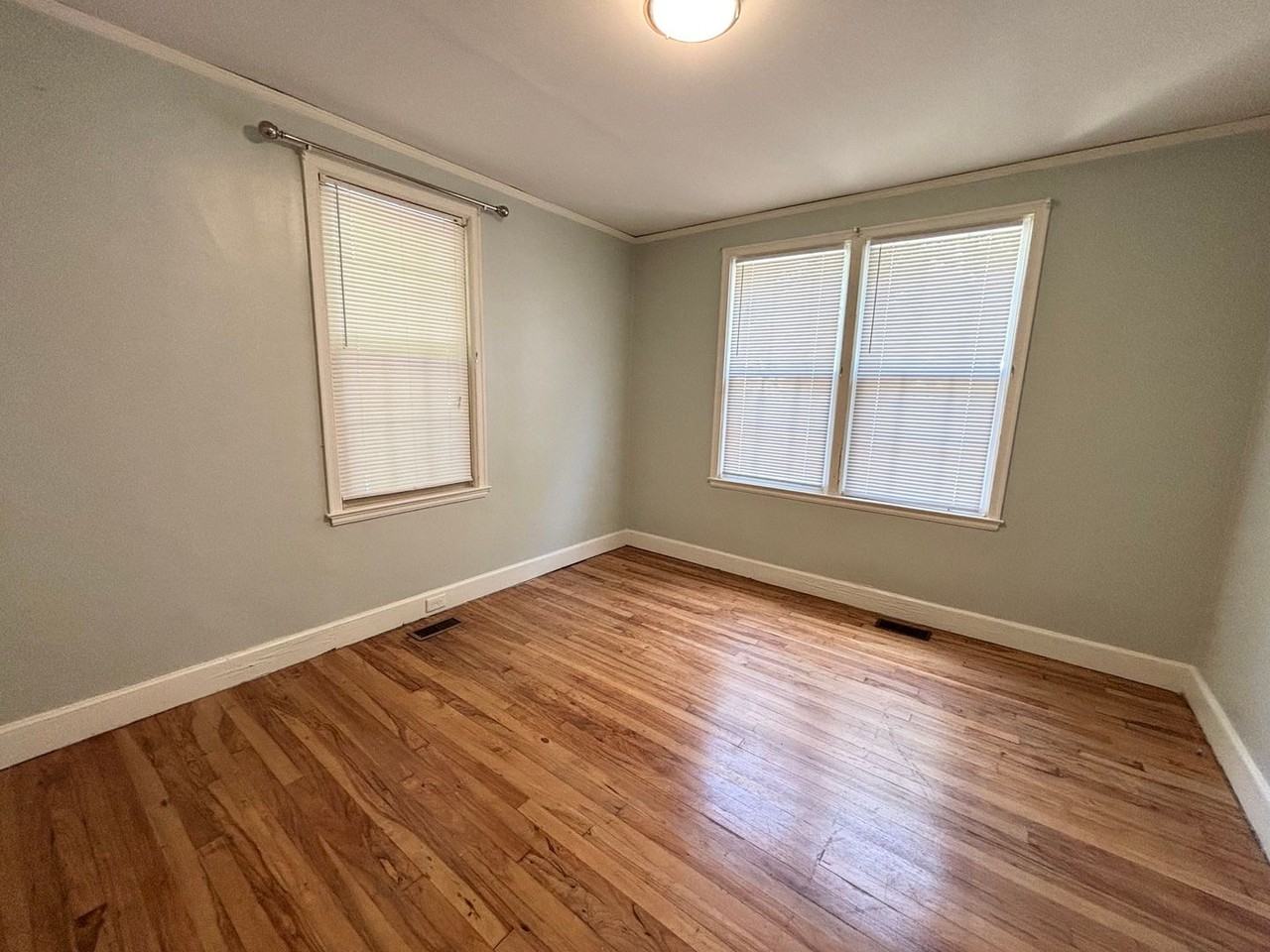 2944 Hope Ave - Photo 7 of 14