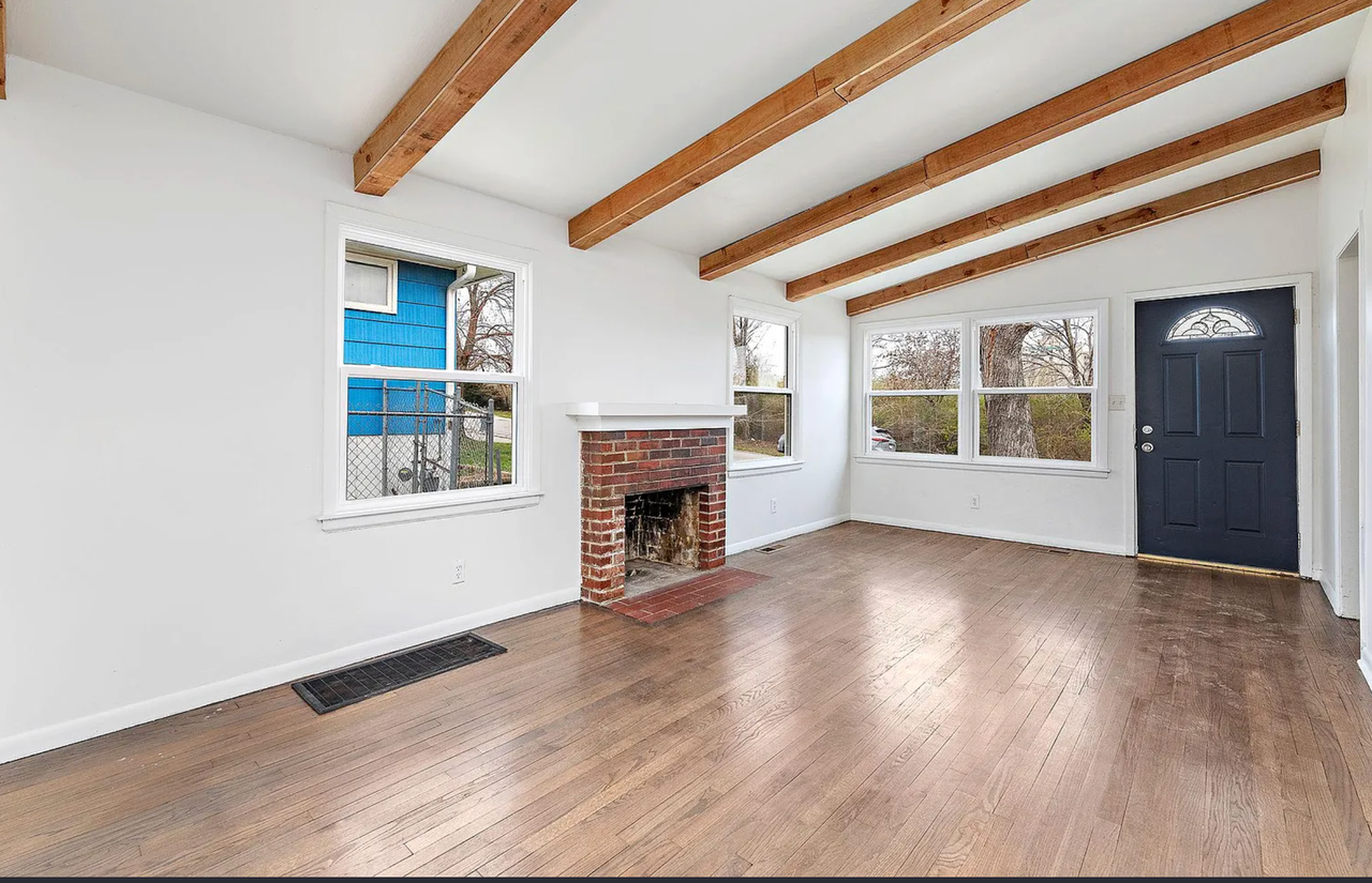 6455 Chestnut Ave - Photo 3 of 16