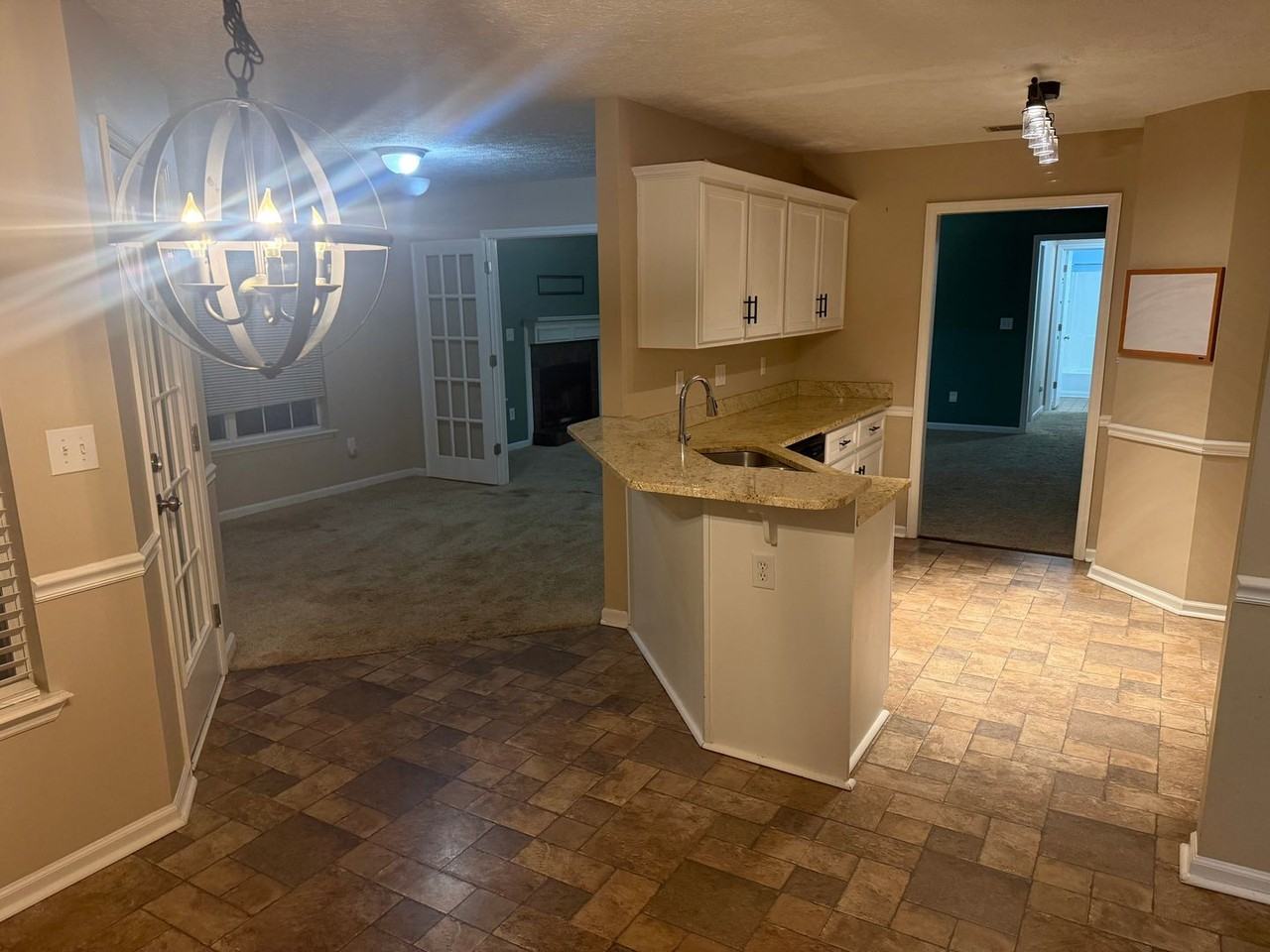 106 Thorton Dr - Photo 2 of 17