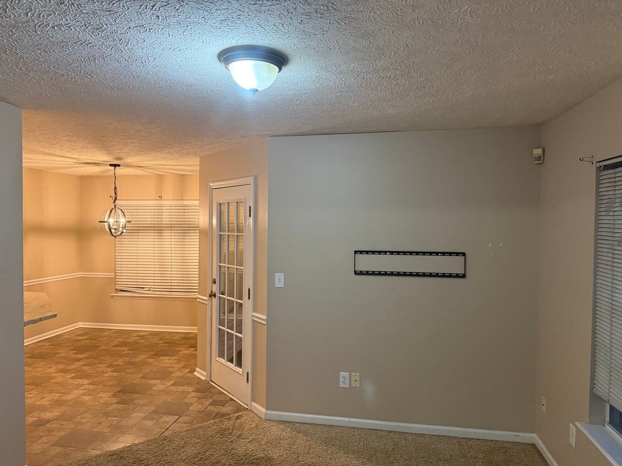 106 Thorton Dr - Photo 5 of 17