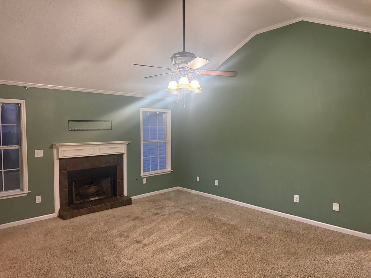 106 Thorton Dr - Photo 6 of 17