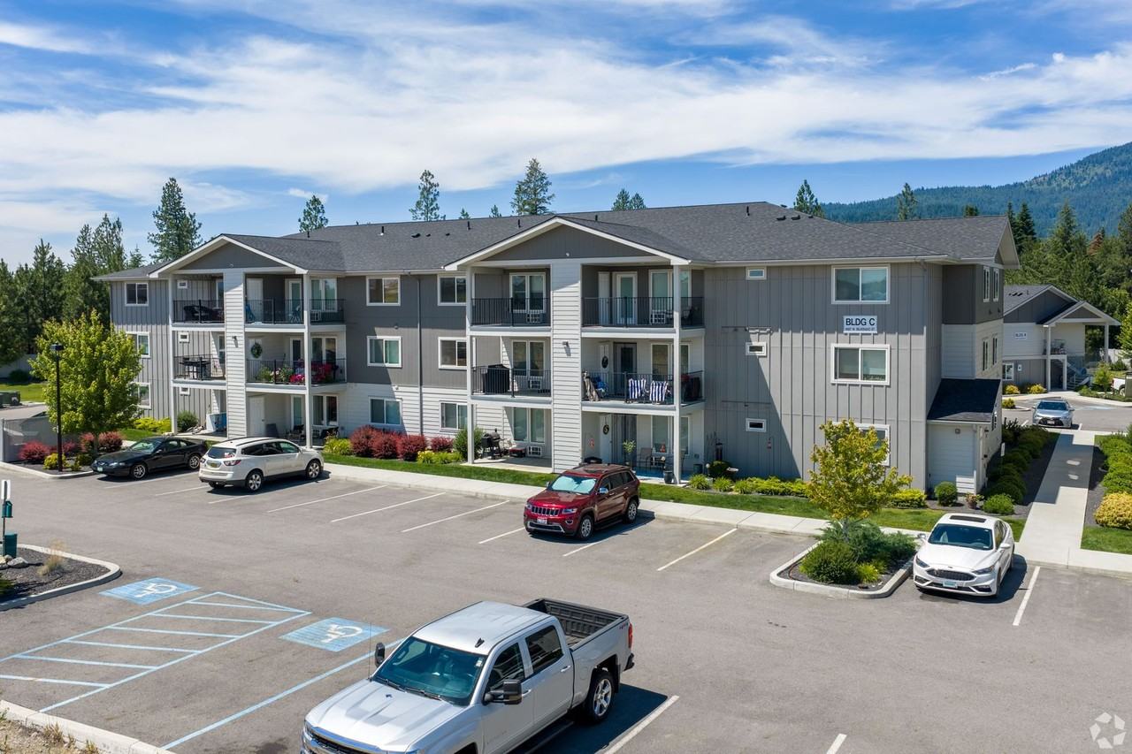 Silverado Apartments - Photo 5 of 12