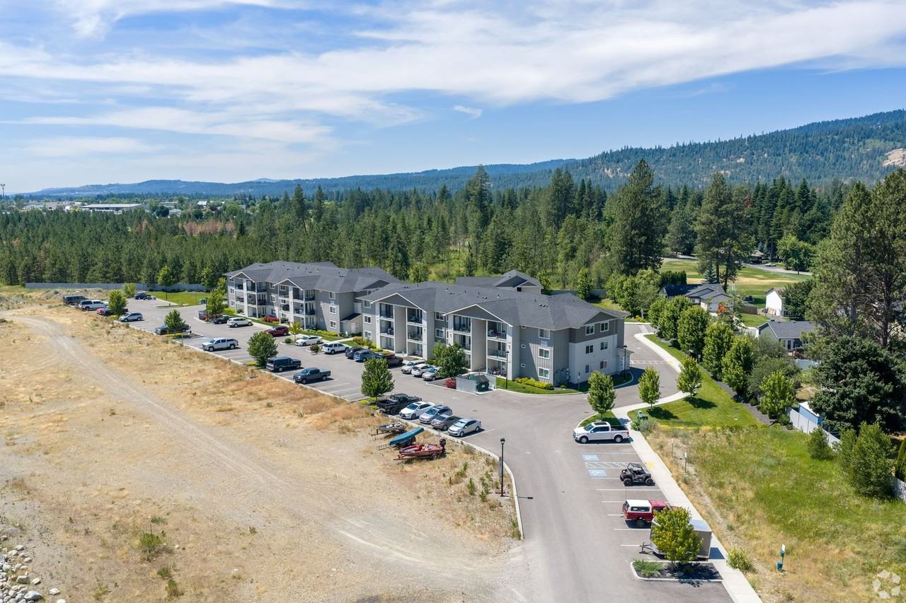Silverado Apartments - Photo 6 of 12
