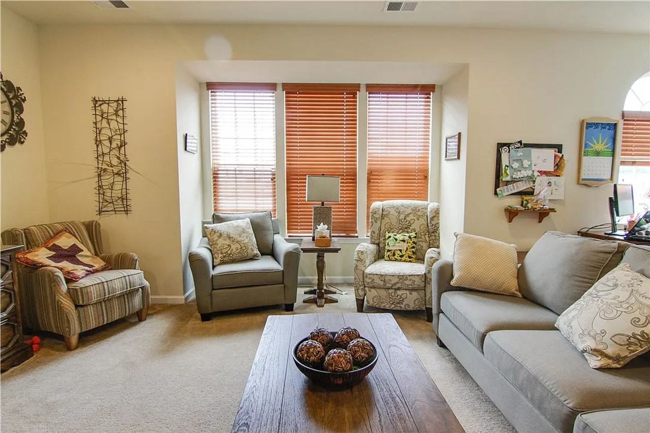 506 Broadmore Ln - Photo 6 of 25