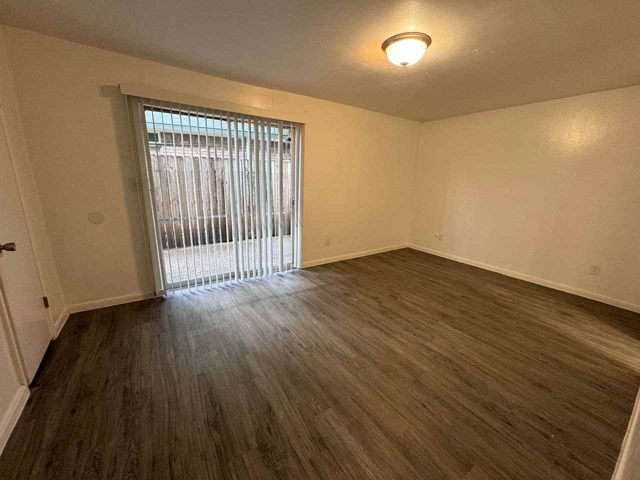 Southern Garden Apartments - Photo 6 of 6