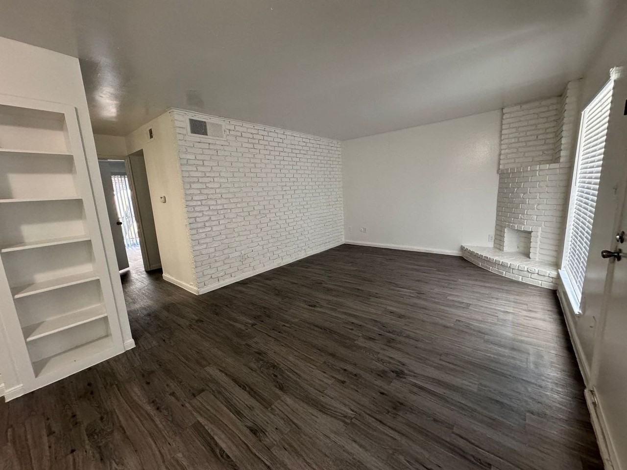 Southern Garden Apartments - Photo 7 of 12
