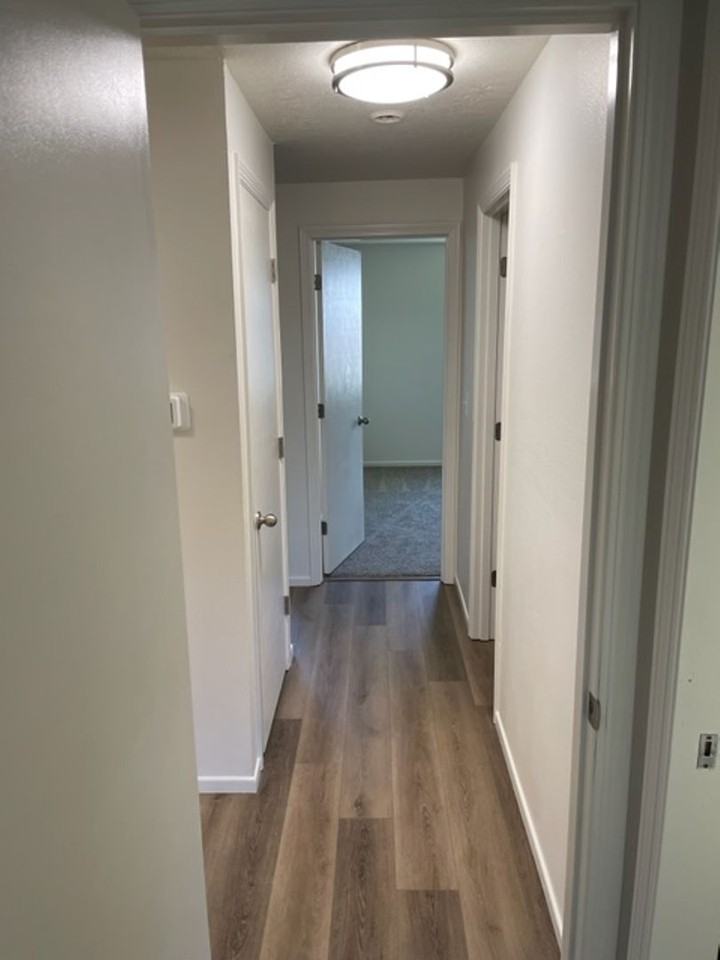 1045 Raffon Ct Se - Photo 7 of 12