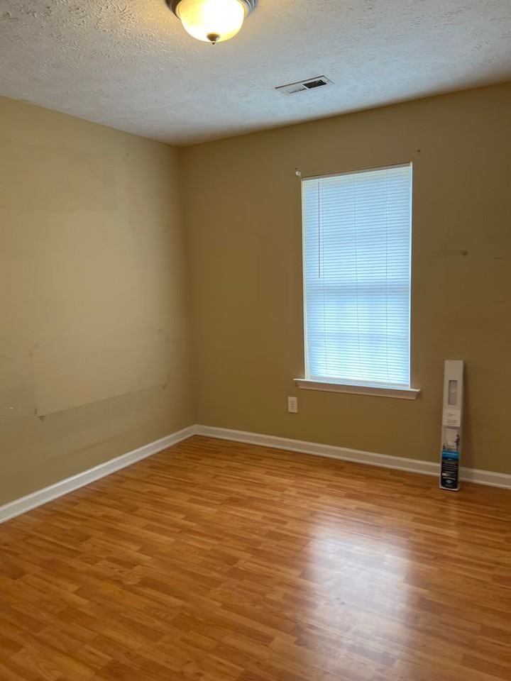 2912 Cliffside Dr - Photo 6 of 8