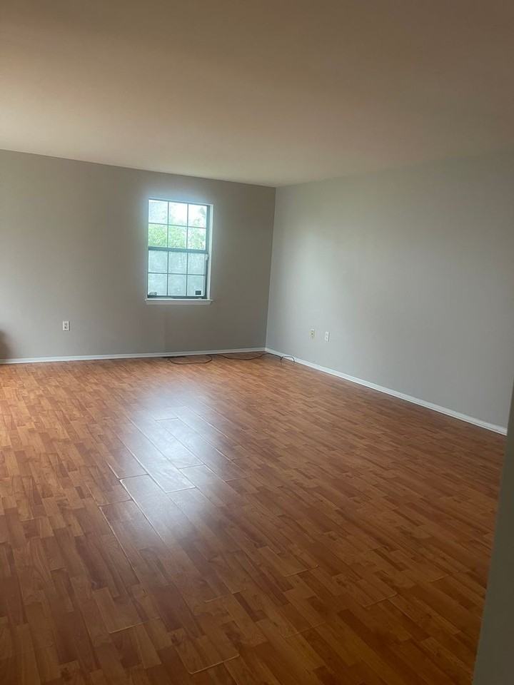 207 Channing Dr - Photo 5 of 29