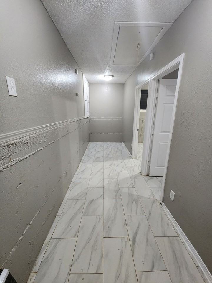 1116 Hawthorne Dr - Photo 5 of 14