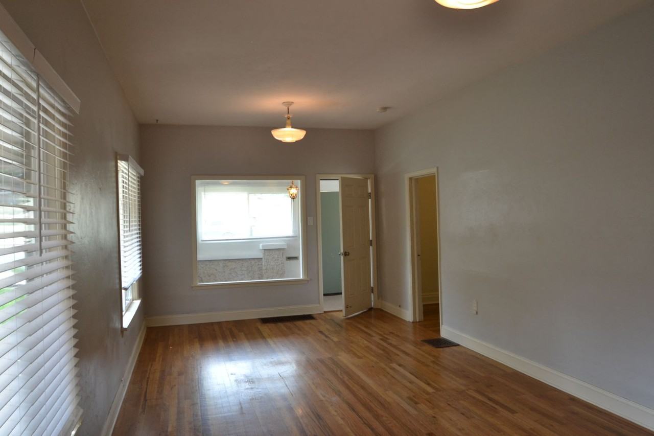 821 N Walnut St - Photo 6 of 24