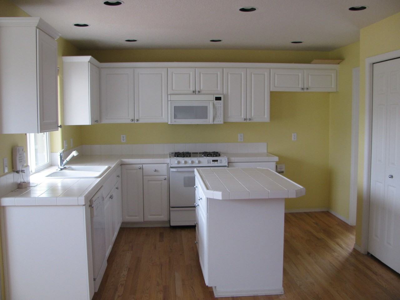 16525 Nw Talkingstick Way - Photo 2 of 17