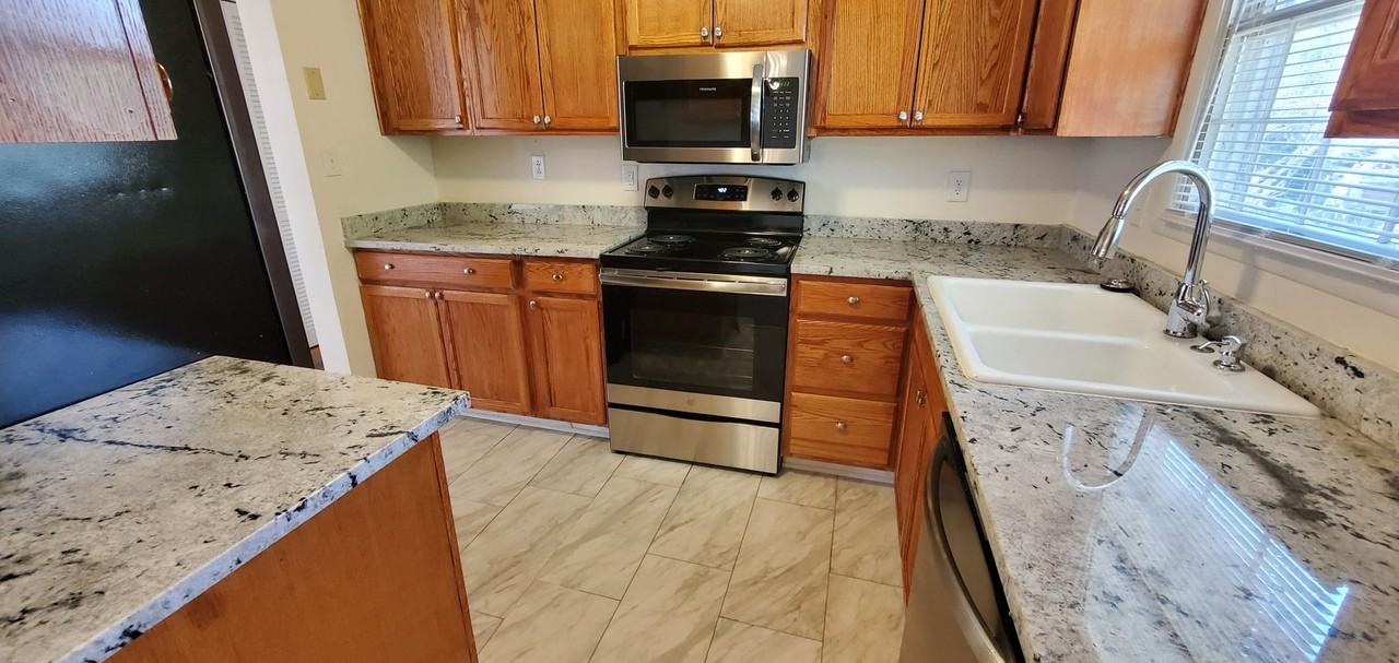 7402 Brigmore Dr - Photo 6 of 36