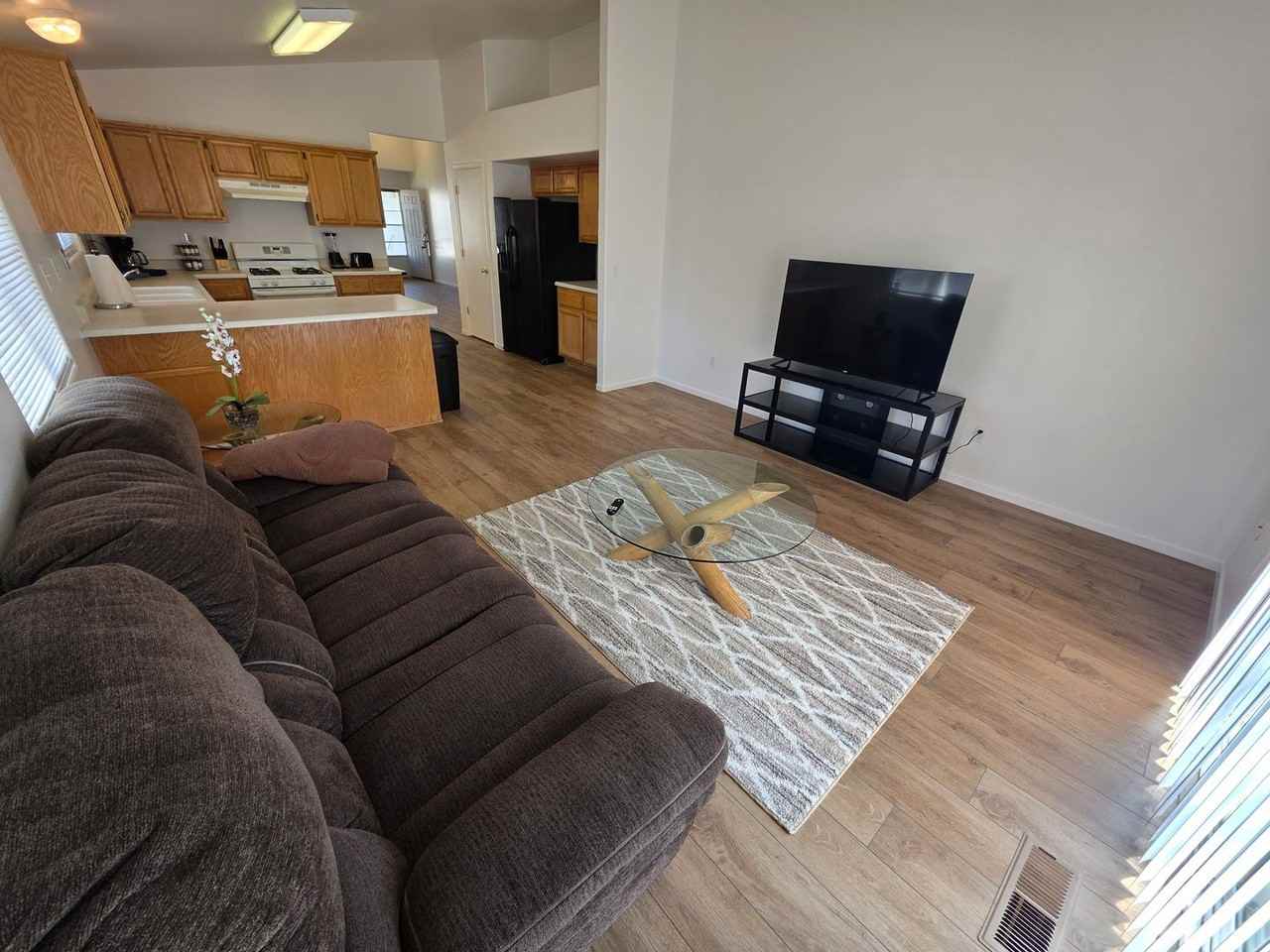 716 Fall St - Photo 3 of 10