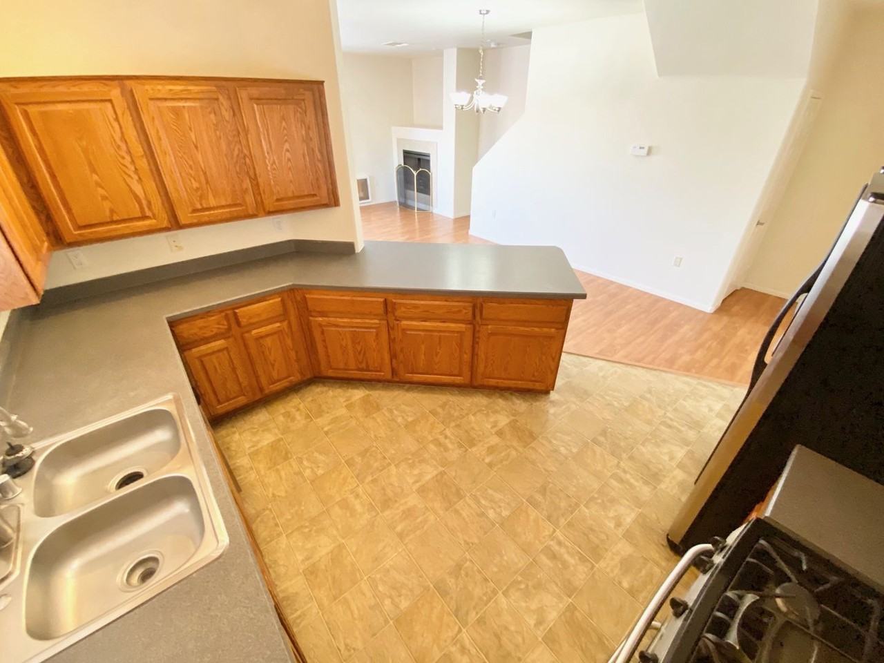 3904 Smokey Fog Ave #101 - Photo 6 of 27