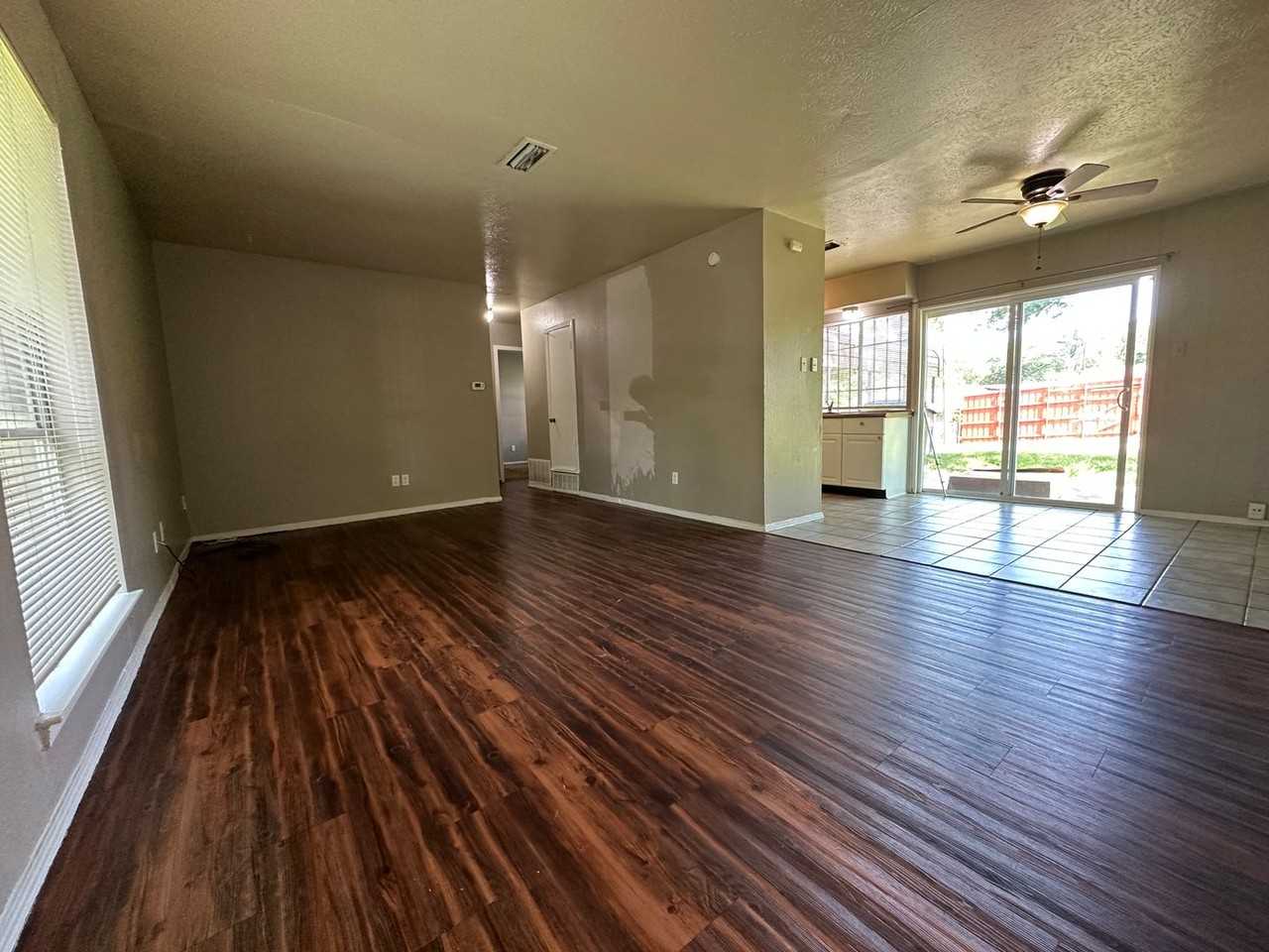 7445 Hillstar Cir - Photo 5 of 15