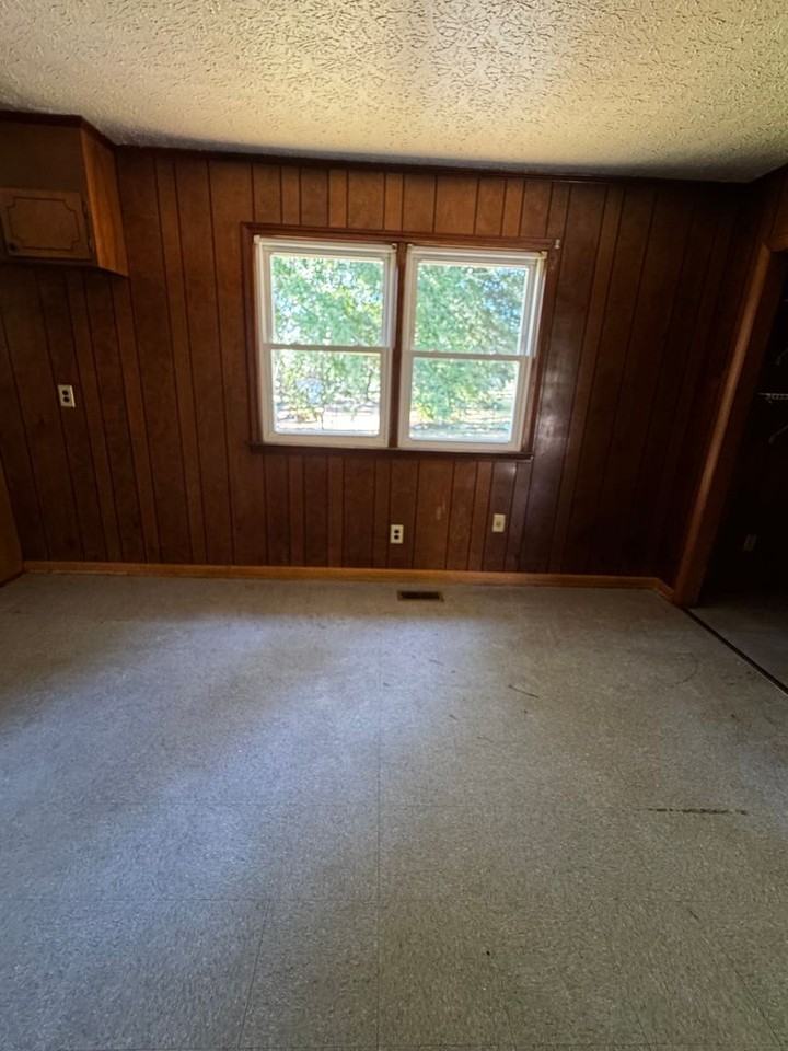 1416 Lenoir Dr - Photo 5 of 25