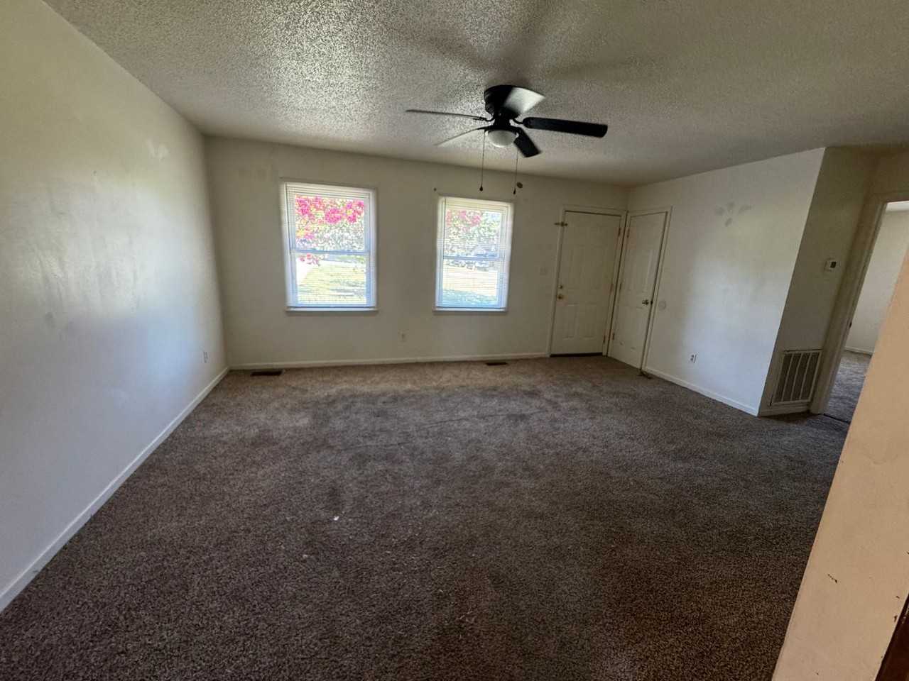 585 Winter Park Dr - Photo 7 of 18