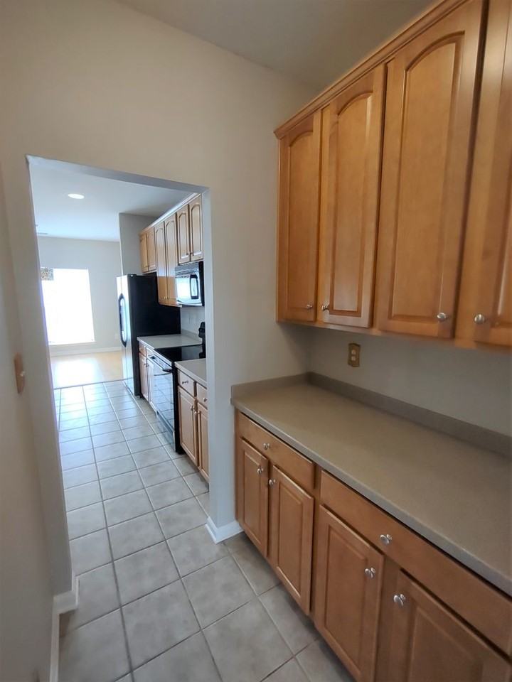 13340 Meadowmere Rd - Photo 3 of 42