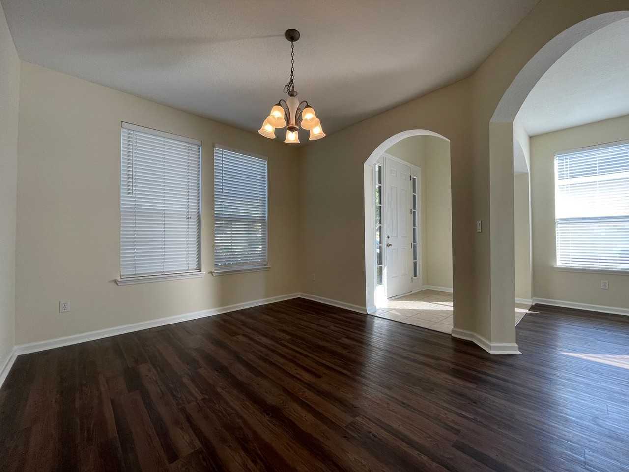 3125 E Banister Rd - Photo 5 of 31