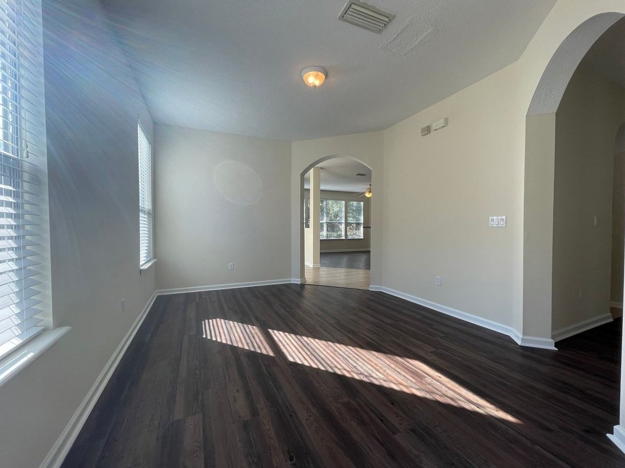 3125 E Banister Rd - Photo 6 of 31