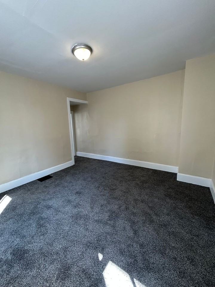 25 Butler St - Photo 6 of 22