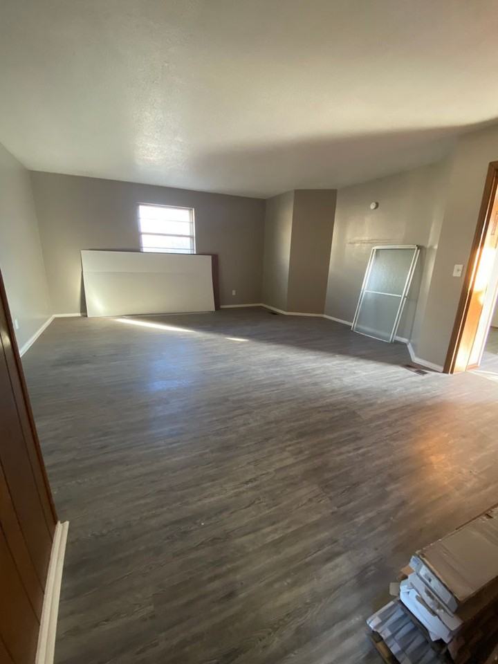 5408 Nw 64th St - Photo 3 of 15