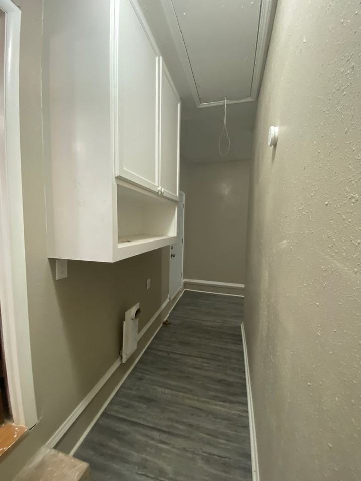5408 Nw 64th St - Photo 4 of 15