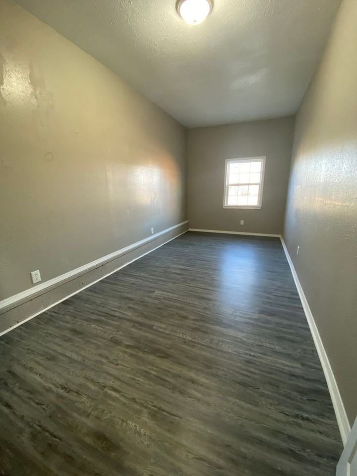5408 Nw 64th St - Photo 6 of 15