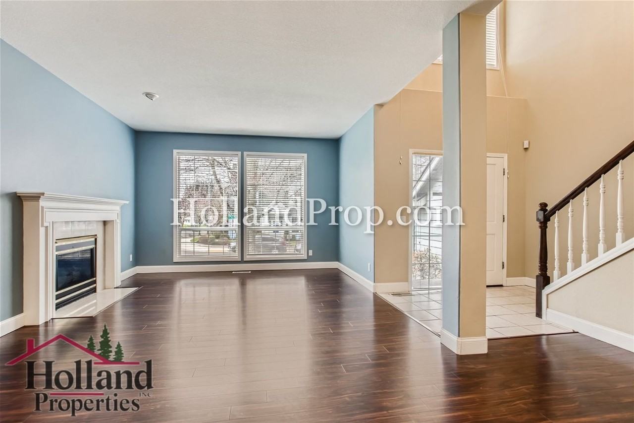 15105 Sw Ruby Ct - Photo 3 of 19