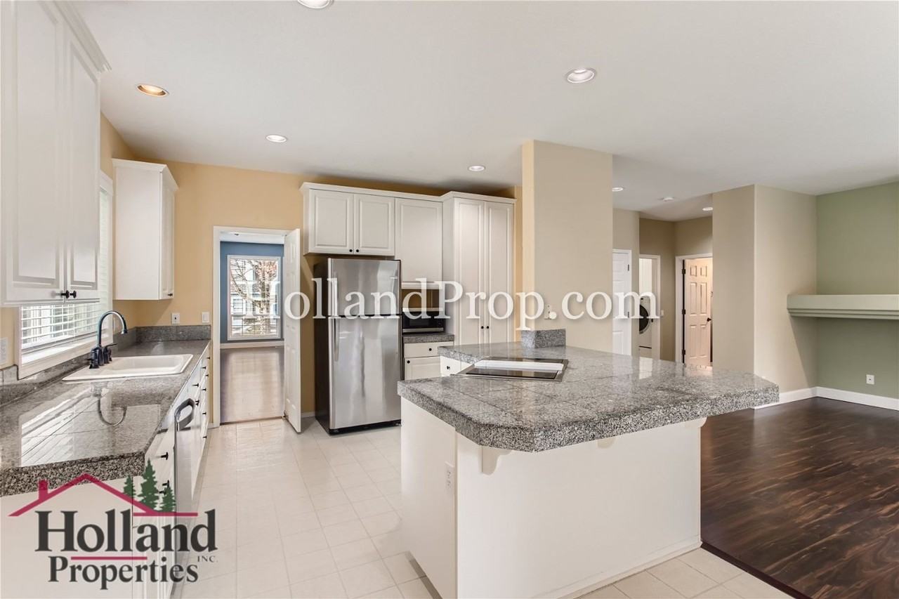15105 Sw Ruby Ct - Photo 5 of 19
