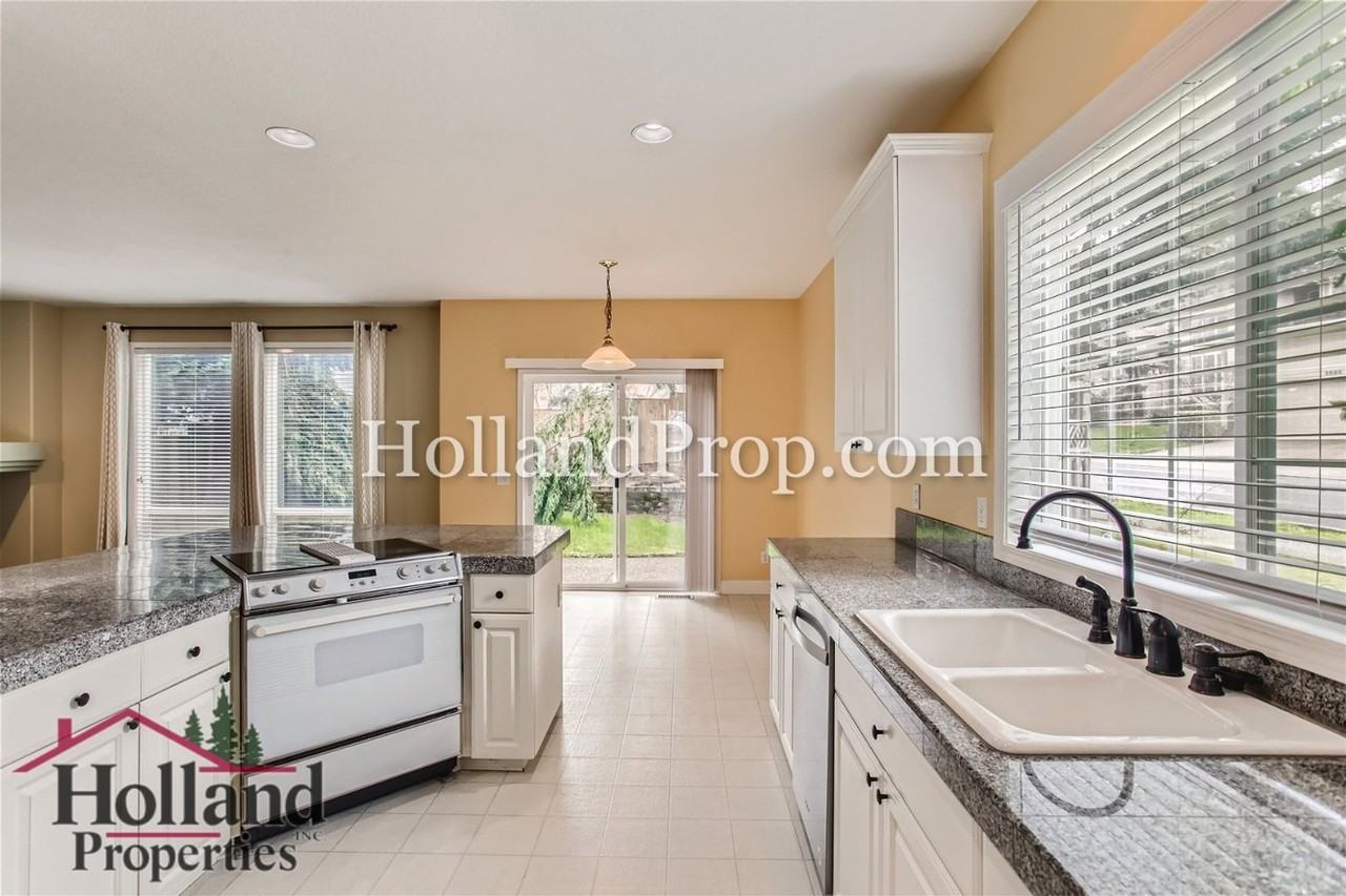 15105 Sw Ruby Ct - Photo 6 of 19
