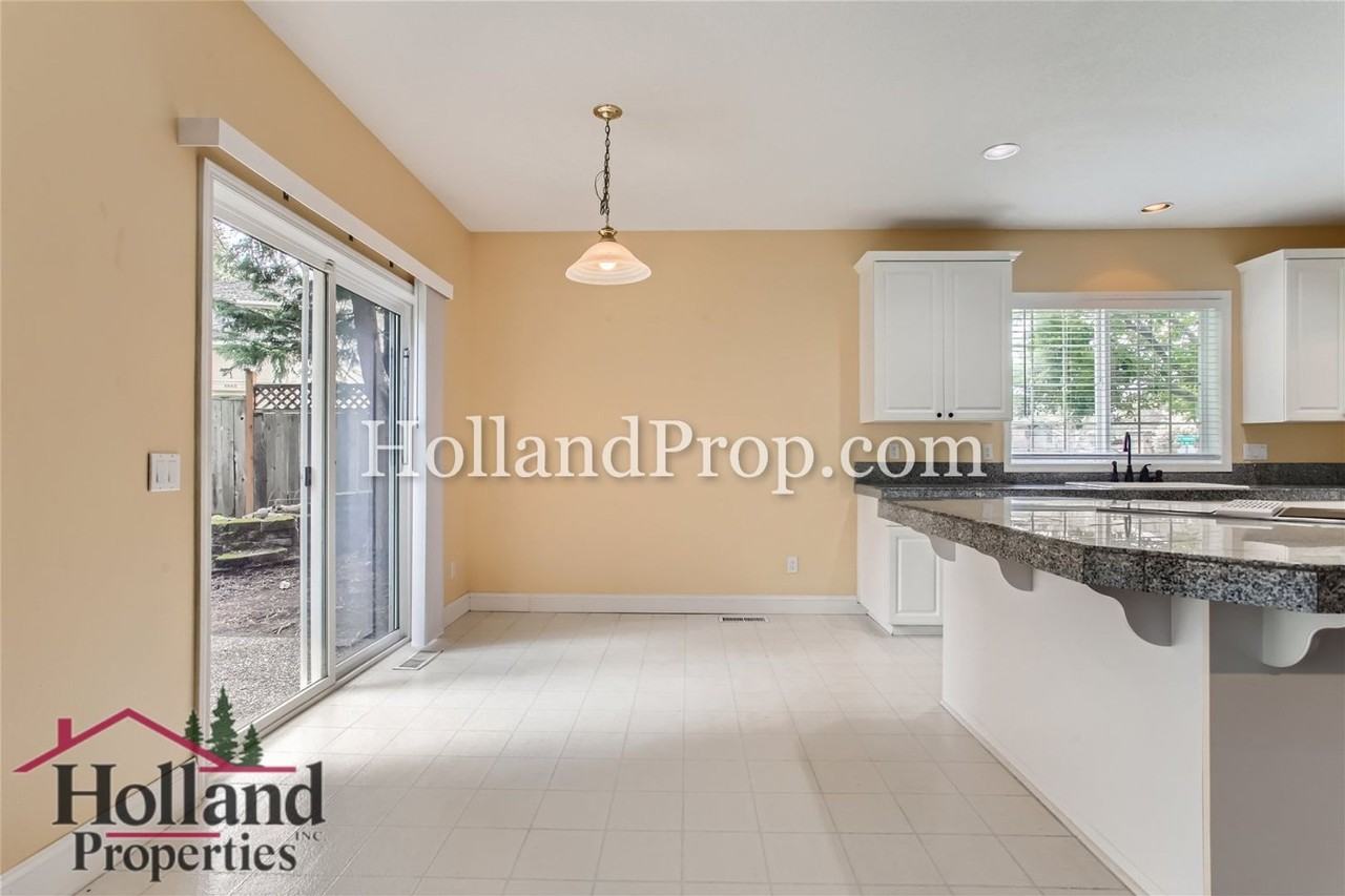 15105 Sw Ruby Ct - Photo 7 of 19