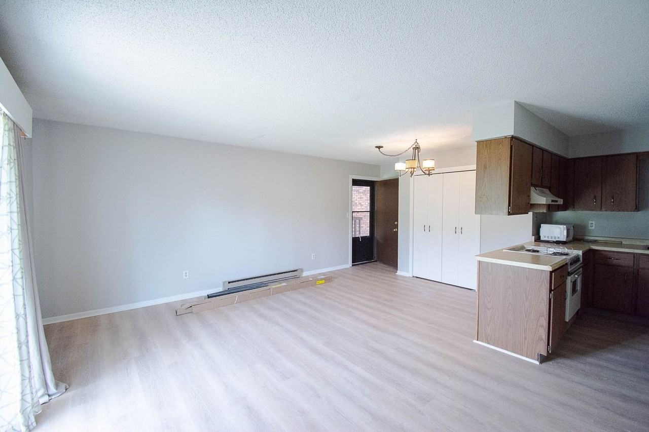 2604 4th Ave Ne #13 - Photo 4 of 10
