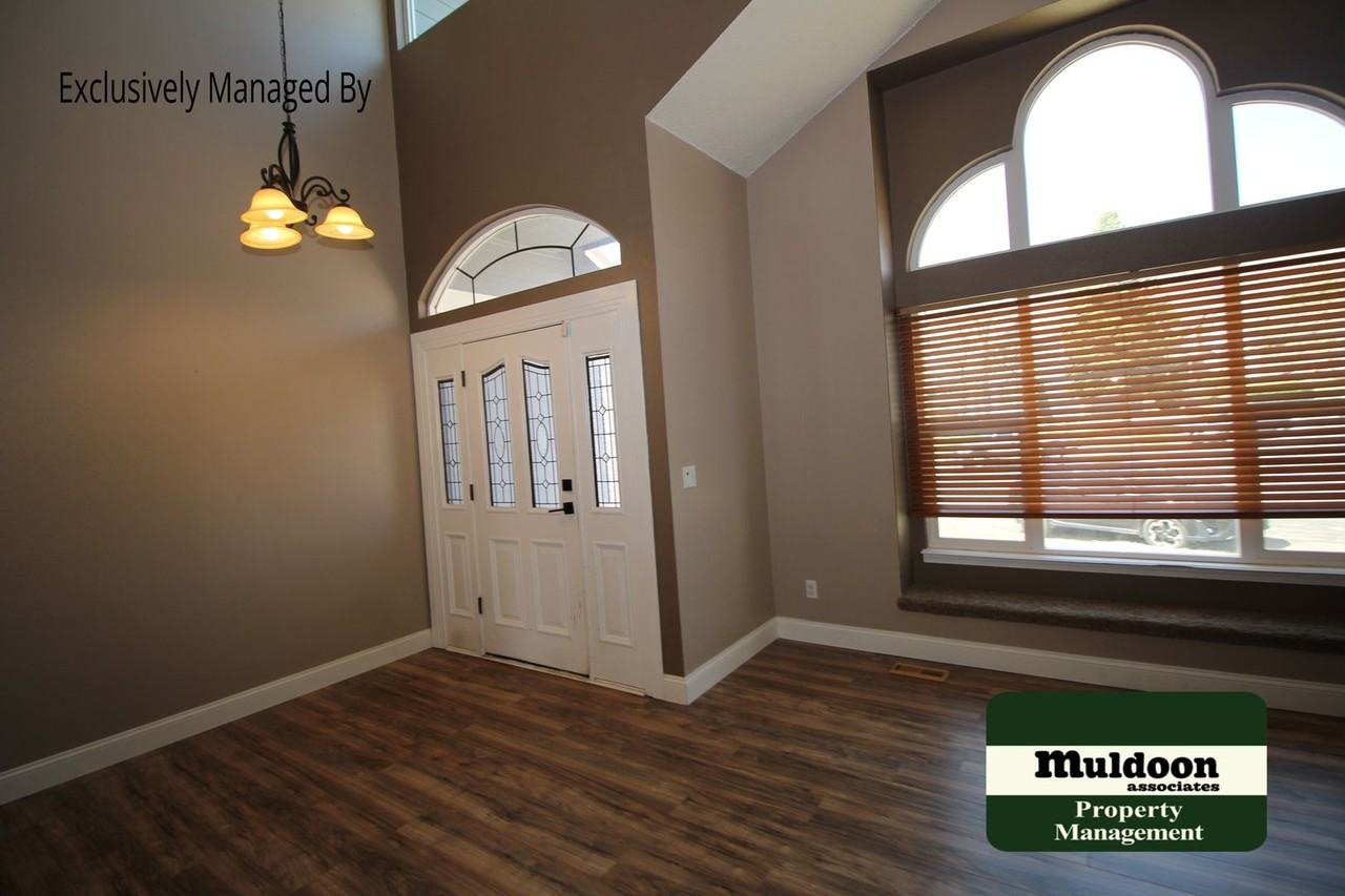 7160 Native Cir - Photo 2 of 15