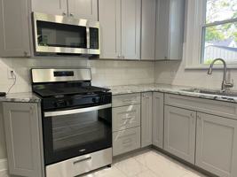 featured image of 2702 Calumet St #2702