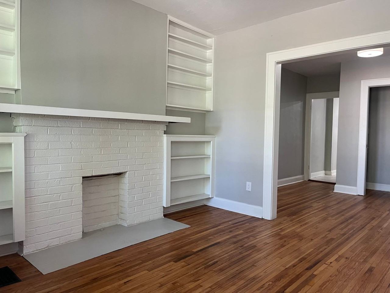 2702 Calumet St #2702 - Photo 4 of 17
