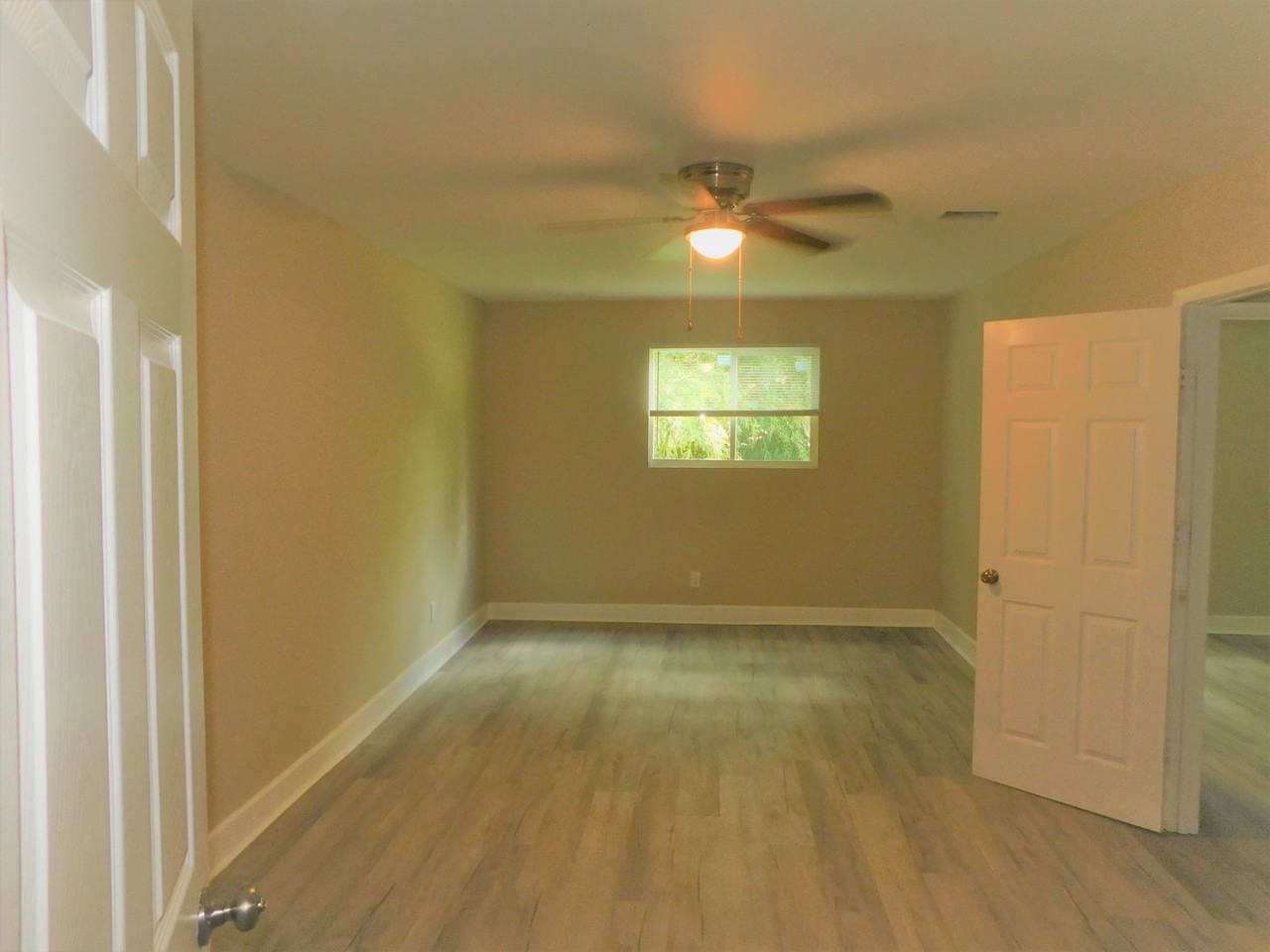 1316 Mcconihe St #4 - Photo 5 of 10