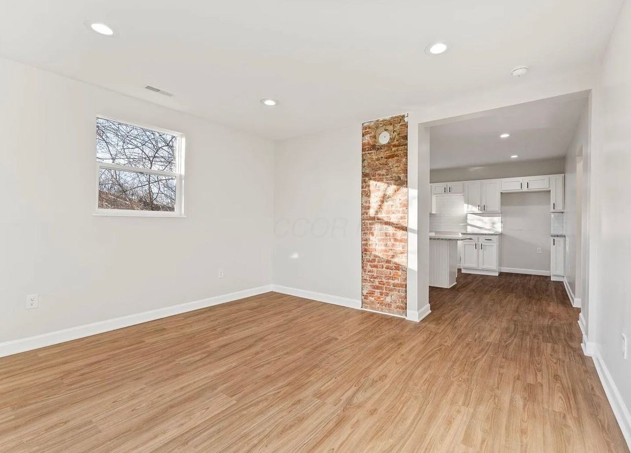 510 Glendower Ave - Photo 2 of 14