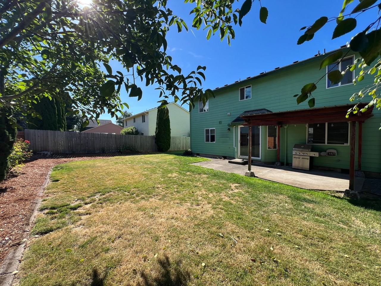 916 Nw 148th St - Photo 5 of 5