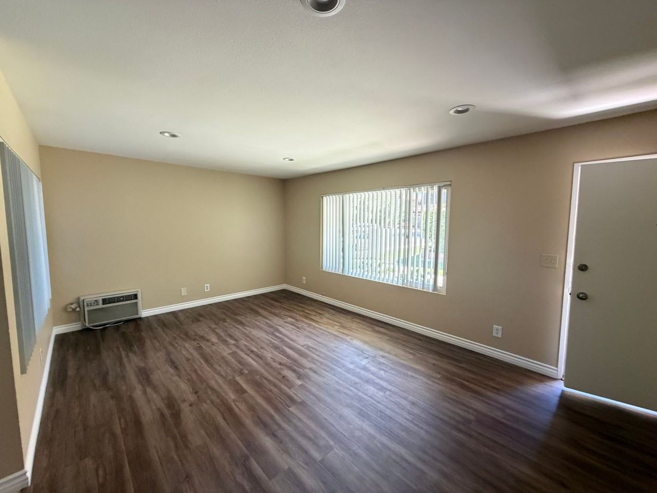 2672 Phipps Ave #AD - Photo 4 of 11