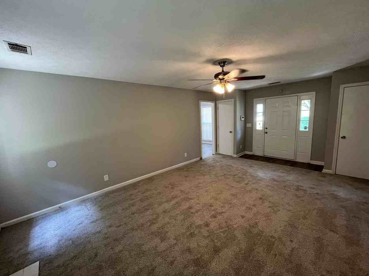 4310 Hart St - Photo 3 of 26
